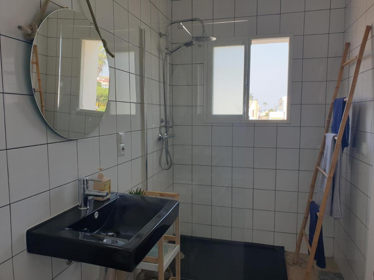 Oh! Cinnamon Beach Guest House Isla Canela Ngoại thất bức ảnh